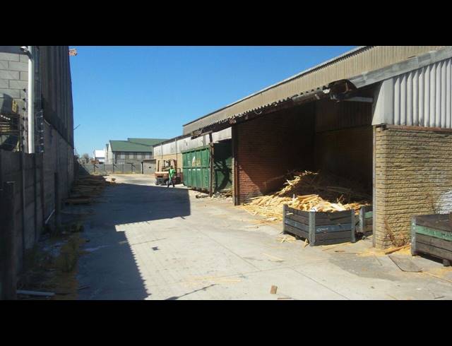 1,500M² FACTORY RENTED IN BLACKHEATH INDUSTRIAL